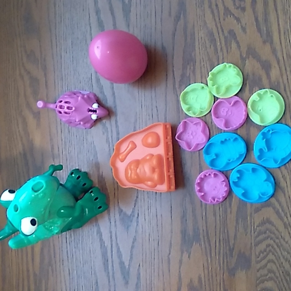 Dinosaur Play Doh set